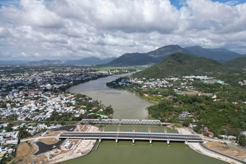 Ngày 13-2: Thông xe tạm công trình Đập ngăn mặn trên Sông Cái Nha Trang
