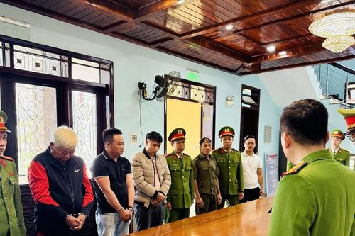 Công an thành phố Huế khởi tố 3 đối tượng khai thác cao lanh trái phép trị giá hơn 9 tỷ đồng