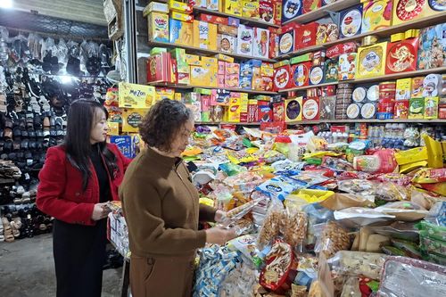 Chợ Quảng Trị những ngày giáp Tết