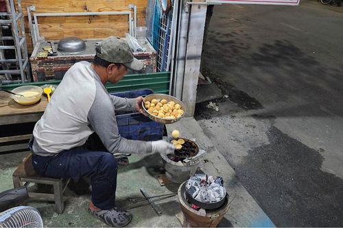 Lò bánh thuẫn trên phố