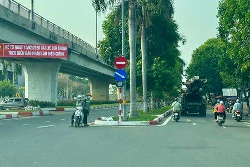 Tổ chức lại giao thông lối vào cầu Hóa An cũ, gỡ nguy cơ xung đột giữa các dòng xe