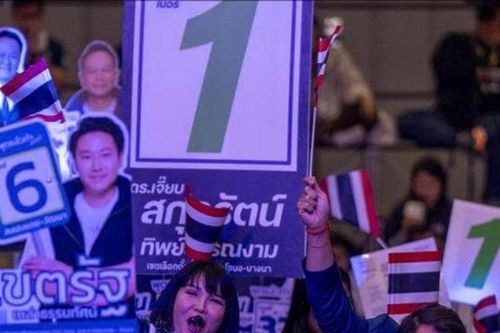 Người dân Thái Lan ủng hộ hiến pháp mới: Điều gì xảy ra tiếp theo?