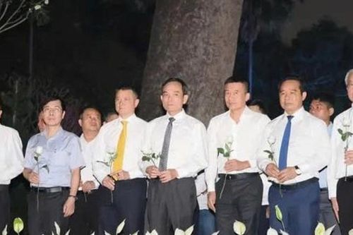 TP. Hồ Chí Minh: Khánh thành công viên số 1 Lý Thái Tổ và không gian tưởng niệm nạn nhân Covid-19