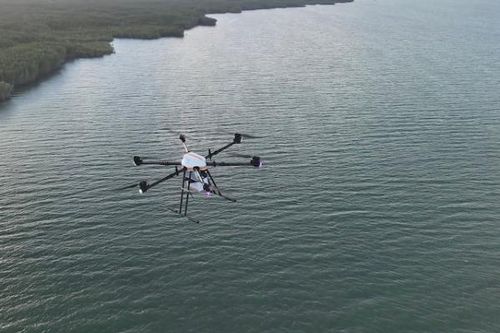 Lần đầu tiên triển khai UAV giao hàng xuyên biển ở Việt Nam