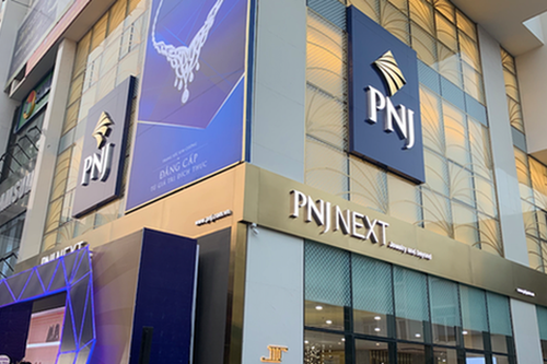 Vàng bạc Đá quý Phú Nhuận (PNJ): Quỹ ngoại xả hàng, doanh thu sụt giảm gần 8% trong năm 2025