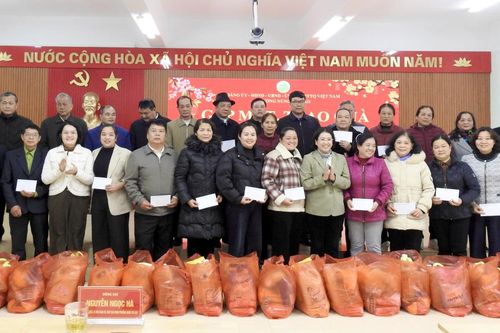Phường Nùng Trí Cao gặp mặt đội ngũ cán bộ cơ sở nhân dịp Tết Nguyên đán