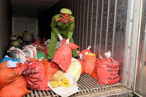 Chất Vàng O có nguy cơ gây ung thư được trộn vào 2 tấn riềng xay bán ra chợ ở Bắc Ninh, mức độ nguy hiểm thế nào?
