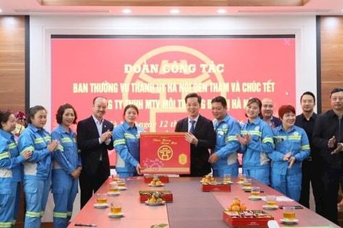 Đồng chí Vũ Đăng Định thăm, chúc Tết tại Công ty TNHH MTV Môi trường đô thị Hà Nội