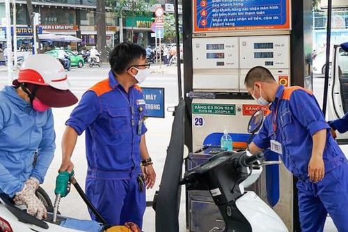 Cận Tết Nguyên đán 2026, giá xăng dầu bất ngờ tăng mạnh