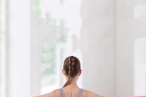 Hội chứng 'cổ công nghệ': Nhận diện sớm và 5 giải pháp giảm cứng cơ, phòng ngừa đau mạn tính