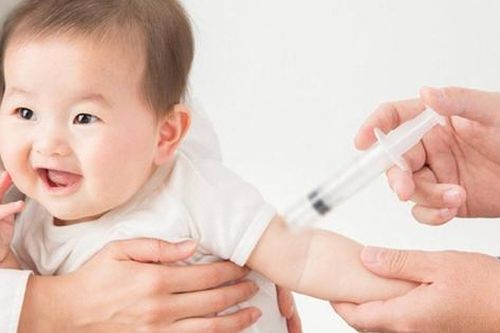 Tiêm nhắc, tiêm đuổi vaccine: 'Lá chắn' miễn dịch bền vững cho mọi lứa tuổi