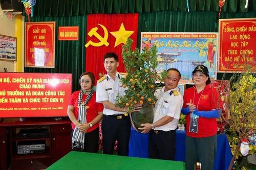 Đón Xuân nơi 'thành lũy thép' Nhà giàn DK1
