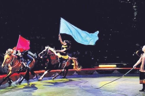 Hào quang và khổ luyện