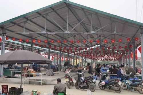 Xử lý dứt điểm chợ cóc đã tồn tại hàng chục năm