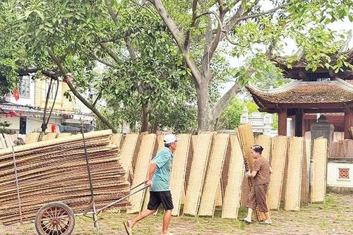 Xếp hạng di tích quốc gia đặc biệt với di tích Thổ Hà và Nhà ngục Kon Tum