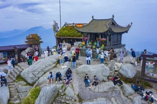 Áp dụng chính sách 'phí 0 đồng' cho Quần thể di tích và danh thắng Yên Tử