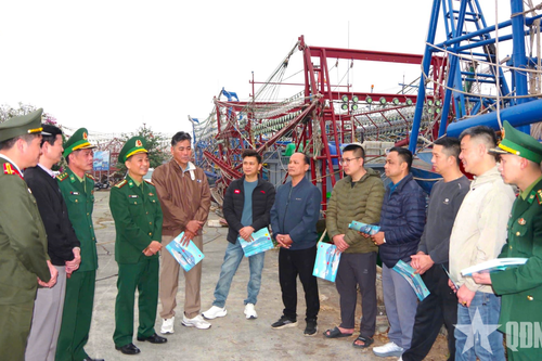 Bộ đội Biên phòng TP Hải Phòng: Trao quà Tết tặng ngư dân bảo vệ chủ quyền biển, đảo
