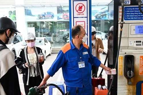 Bộ Công thương điều chỉnh thời gian điều hành giá xăng dầu dịp Tết 2026