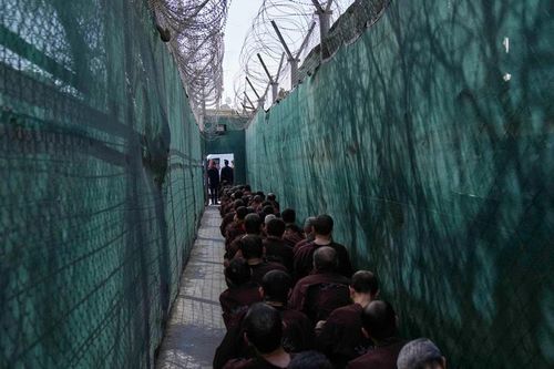 Bên trong nơi giam giữ tù nhân IS tại Iraq