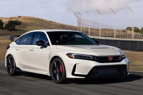 Top 10 xe ô tô bán chậm nhất tháng 1/2026: Honda Civic Type R đội sổ