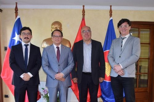 Đại sứ Nguyễn Việt Cường gặp gỡ lãnh đạo các cơ quan báo chí Chile