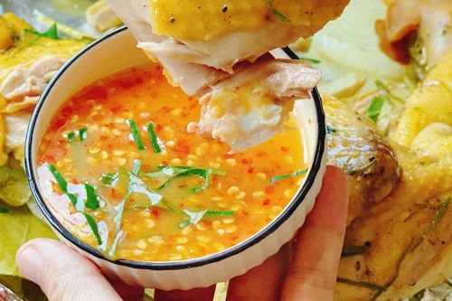Cách làm nước chấm thịt gà luộc từ sữa đặc đơn giản mà ngon khó cưỡng
