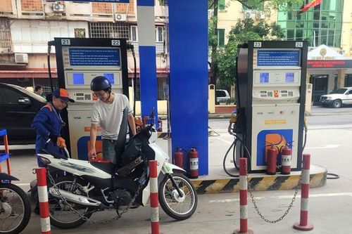 Giá xăng dầu sẽ được điều chỉnh thời gian vào ngày Mùng 4 Tết Nguyên đán
