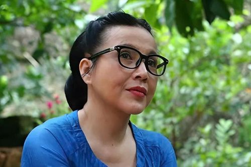 NSND Lan Hương Em bé Hà Nội: Vượt qua trầm cảm và cuộc sống tuổi 64 bên đạo diễn Tất Bình