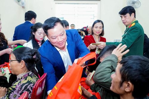 'Dân là gốc': Từ quyết sách đến lòng dân