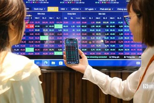 Xử phạt loạt cá nhân, doanh nghiệp vi phạm, thao túng chứng khoán