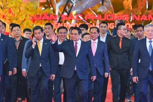 Thủ tướng Phạm Minh Chính dự Lễ bế mạc Hội chợ Mùa Xuân lần thứ nhất năm 2026