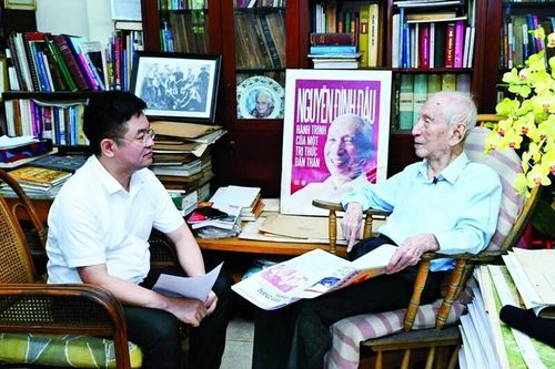 Hai học giả họ Nguyễn và những mùa Xuân đi cùng đất nước