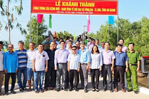 Khánh thành cầu Kênh Mới - Nam Vĩnh Tế, nối 2 xã Vĩnh Gia và Ô Lâm