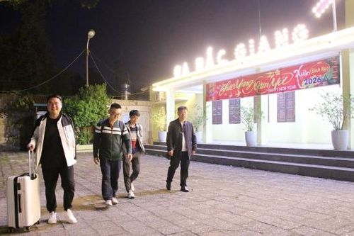 Ga Bắc Giang: Nhộn nhịp chuyến tàu khách quốc tế dịp cuối năm