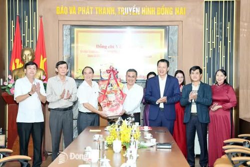 Bí thư Tỉnh ủy Vũ Hồng Văn thăm, chúc Tết Báo và Phát thanh, Truyền hình Đồng Nai