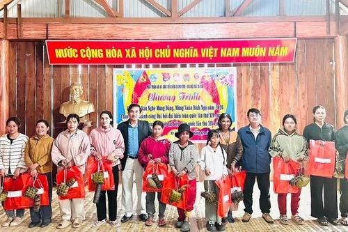 Ya Hội tổ chức Chương trình 'Bánh chưng xanh-Tết yêu thương'