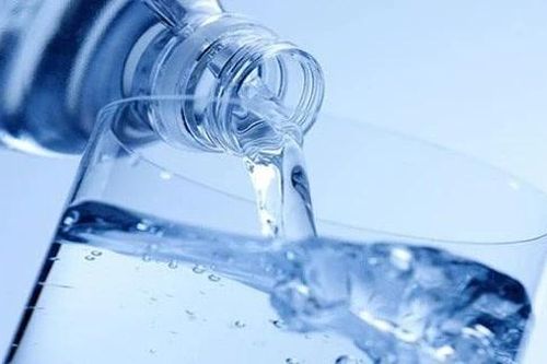 Sản phẩm nước uống đóng chai Levia Plus và Thăng Long không đạt chất lượng