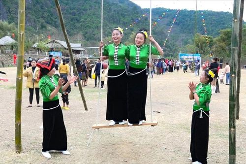 Du xuân Bản Hốc