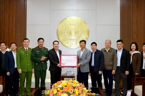 Chủ tịch UBND tỉnh Nguyễn Tuấn Anh thăm, chúc Tết Bệnh viện Đa khoa số 1 tỉnh và Kiểm toán Nhà nước khu vực VII