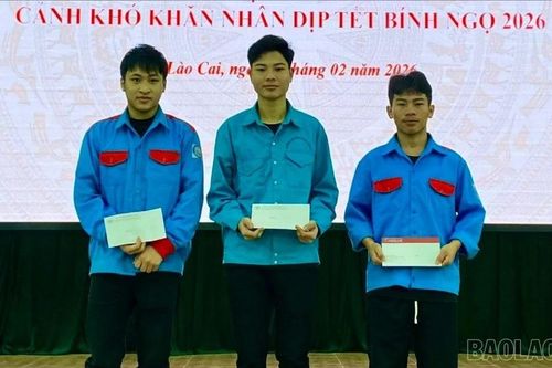 Vượt lên nghịch cảnh, viết tiếp ước mơ