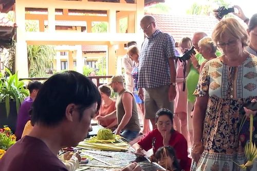 Đa dạng hoạt động trải nghiệm Tết, hút khách quốc tế đến Mũi Né
