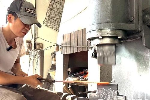Giữ 'những đóa hoa lửa' nghìn năm rực rỡ trong kỷ nguyên số