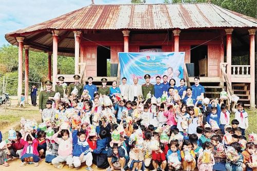 Lan tỏa mùa xuân yêu thương