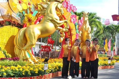 Rộn ràng 'Xuân đổi mới - Tết vươn mình' 2026 ở xứ công tử Bạc Liêu