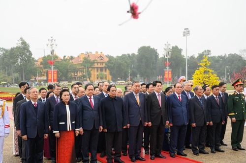 Lãnh đạo Đảng, Nhà nước vào Lăng viếng Chủ tịch Hồ Chí Minh nhân dịp Tết Nguyên đán Bính Ngọ