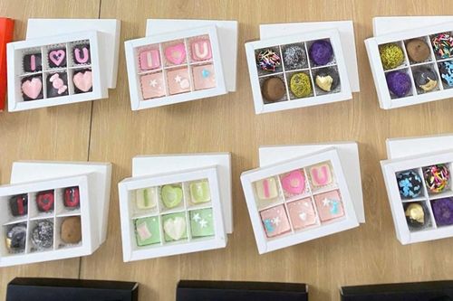 Thị trường quà tặng Valentine đa dạng, hấp dẫn