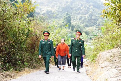 Những con đường nối tình quân dân
