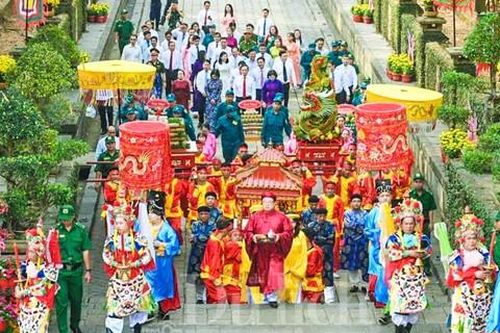 TPHCM: Lễ dâng bánh tét tri ân Quốc Tổ, tưởng nhớ bậc tiền hiền mở cõi phương Nam