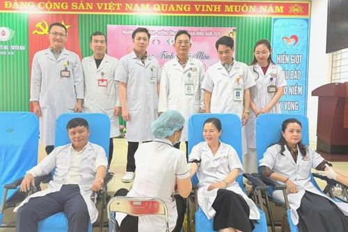 'Giọt hồng Blouse trắng' bổ sung nguồn máu quý cho người bệnh