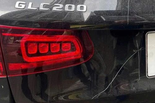 Góc nhìn pháp lý trong vụ đập phá xe ô tô Mercedes